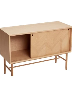 Aparador De Madera De Roble Con Diseno En Espiga Herringbone