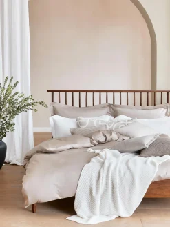 Cama De Madera De Pino Maciza Windsor, Con Cabecero