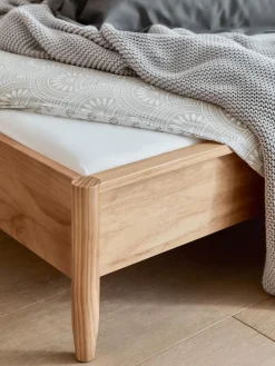 Cama De Madera De Pino Maciza Windsor, Con Cabecero
