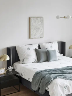 Cama Tapizada En Terciopelo Dusk