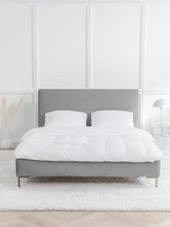 Cama Tapizada En Terciopelo Peace