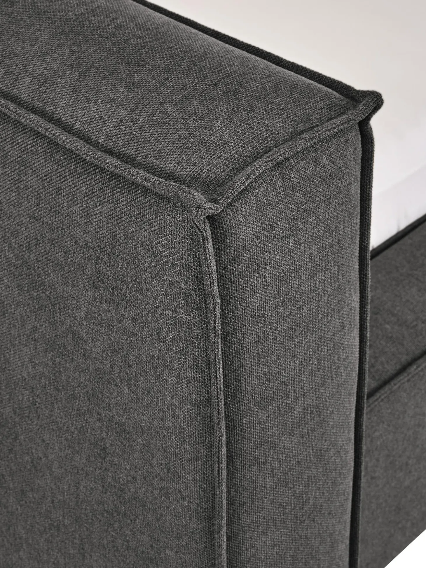 Cama Tapizada Lennon