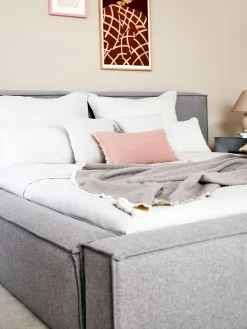 Cama Tapizada Lennon