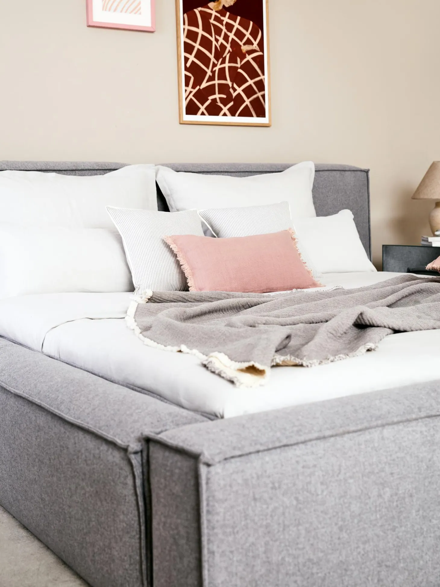 Cama Tapizada Lennon