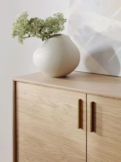 Chiffonnier Con Puertas De Roble Diana