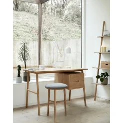 Escritorio De Madera Con Cajones Architect