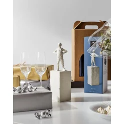 Figura Decorativa Astro: Lowe