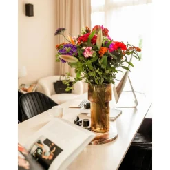 Jarron De Vidrio Acanalado Lija