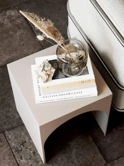 Mesa Auxiliar De Metal Arch