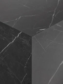 Mesa Auxiliar En Look Marmol Lesley