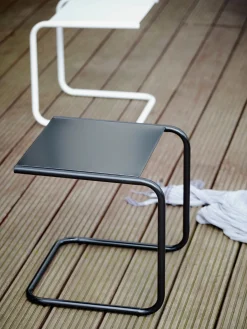 Mesa Auxiliar Para Exterior De Metal Club