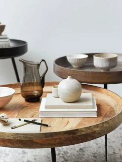 Mesa Auxiliar Pequena Bowl Table