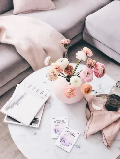 Mesa De Centro Antigua, Tablero De Vidrio En Aspecto Marmol