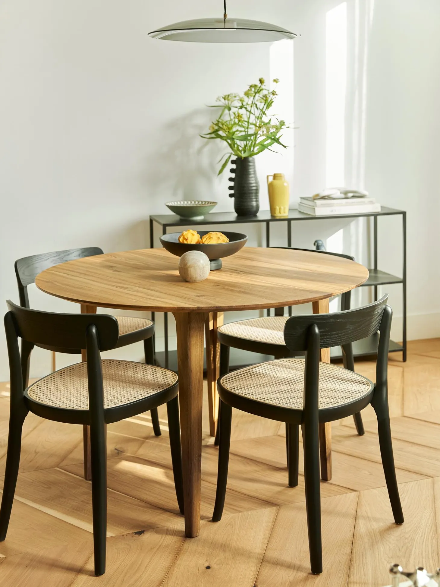 Mesa De Comedor Redonda De Madera De Roble Maciza Archie, O 110 Cm