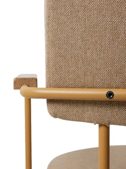 Silla Con Reposabrazos De Metal Sedia