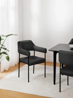 Silla Con Reposabrazos Tapizada Zoe