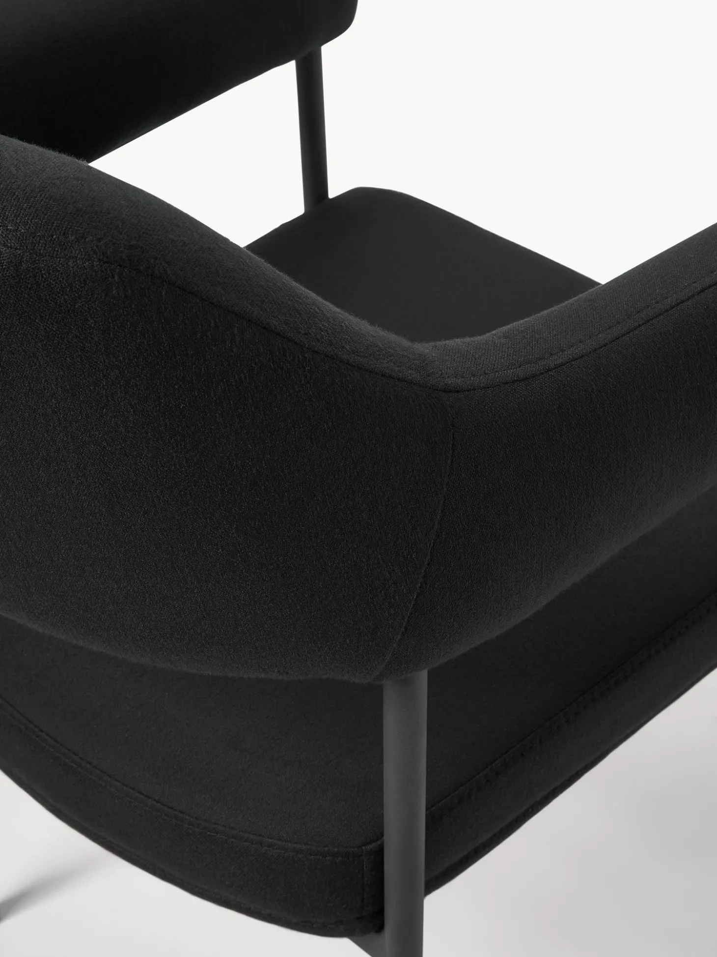 Silla Con Reposabrazos Tapizada Zoe