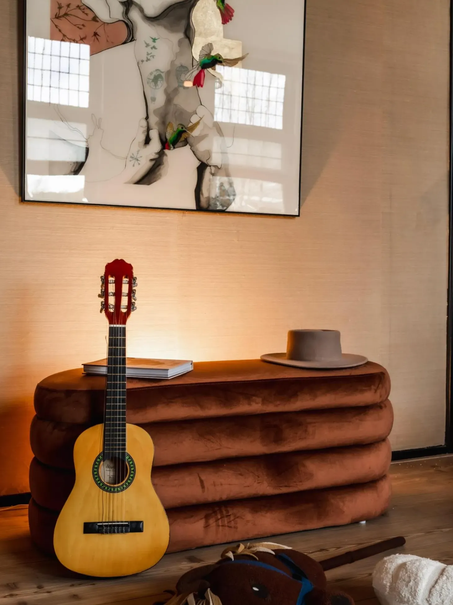 Banco De Terciopelo Alto