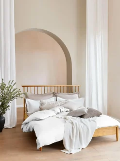 Cama De Madera De Pino Maciza Windsor, Con Cabecero