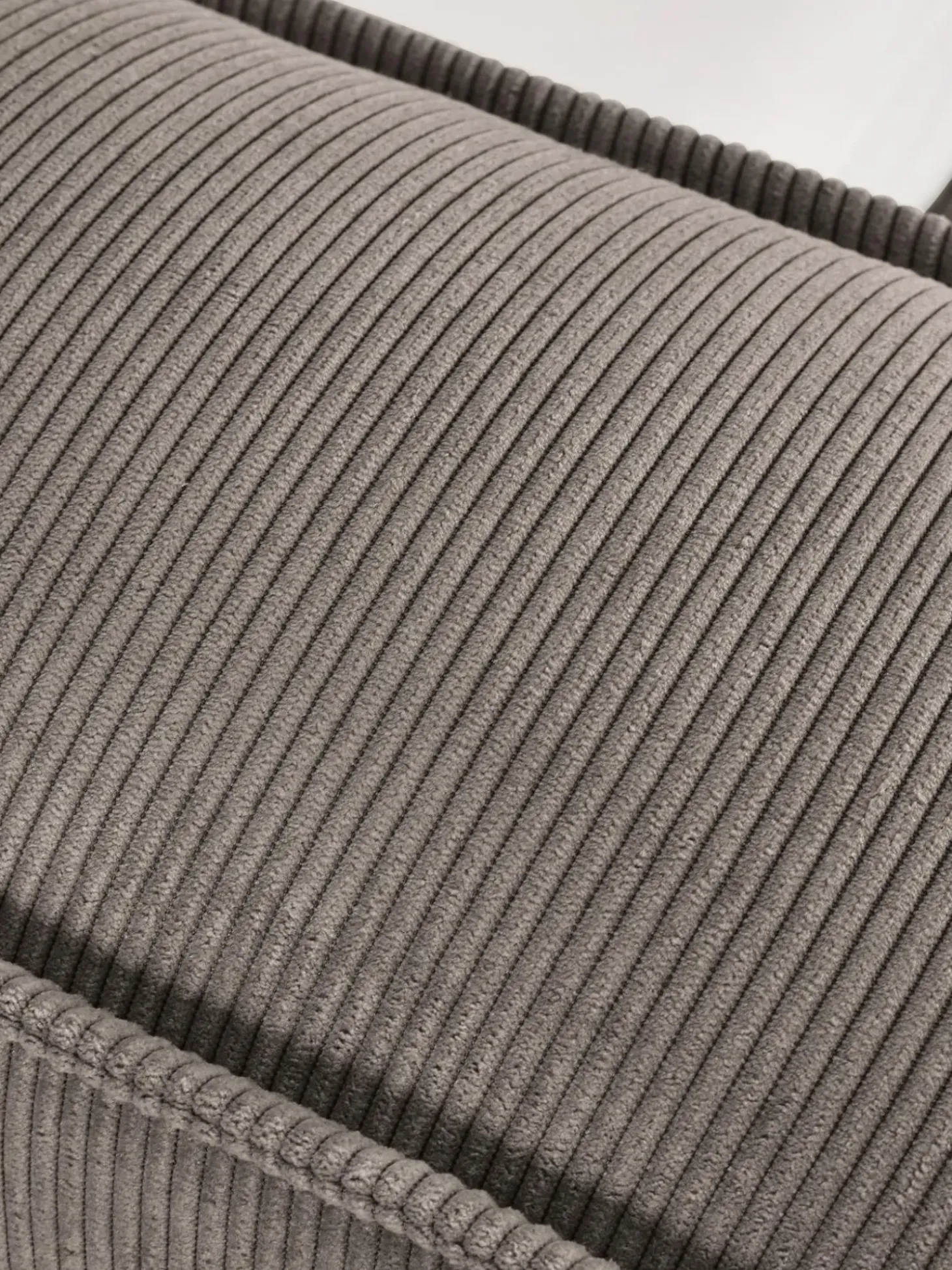 Cama Tapizada En Pana Lennon