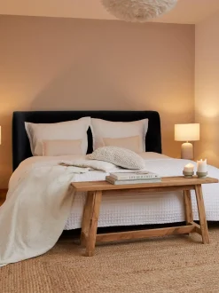 Cama Tapizada Feather, Con Espacio De Almacenamiento