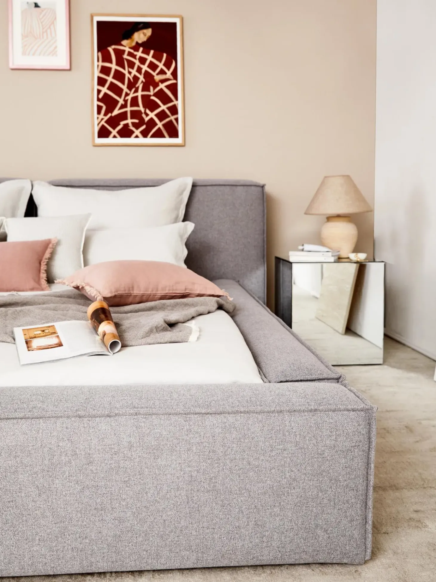 Cama Tapizada Lennon