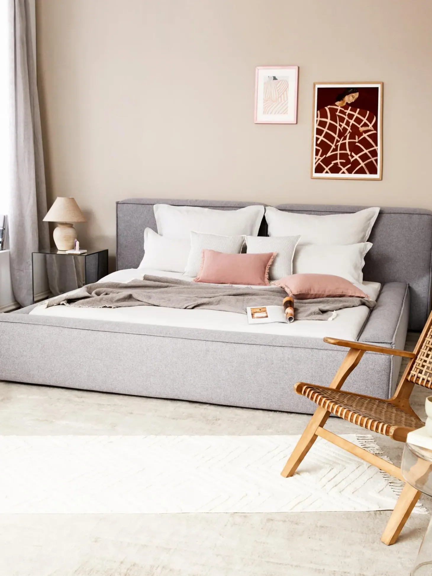 Cama Tapizada Lennon