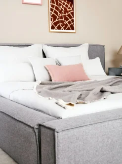 Cama Tapizada Lennon