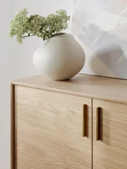 Chiffonnier Con Puertas De Roble Diana