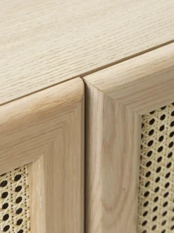 Chiffonnier De Roble Con Tejido Vienes Jolie