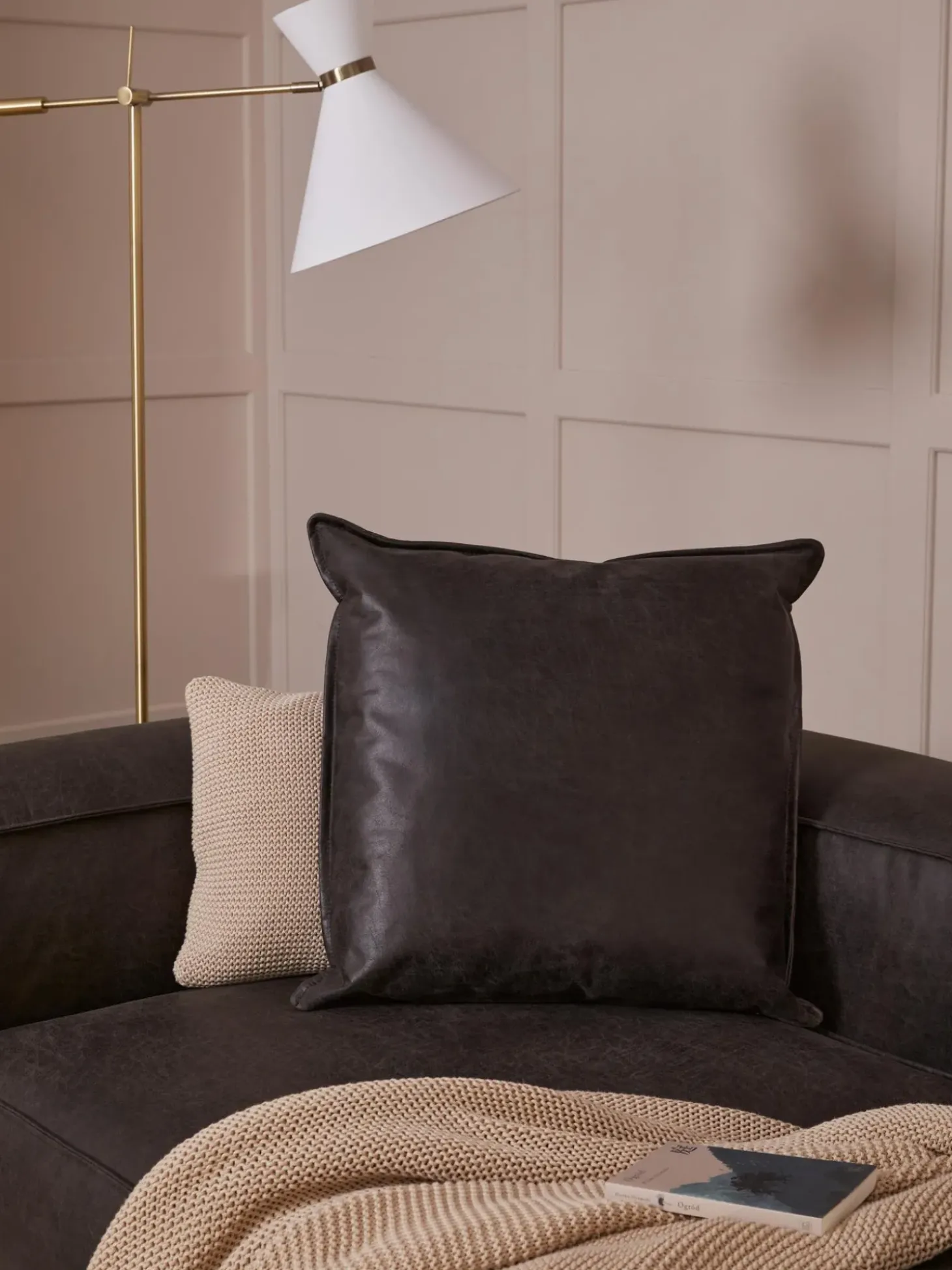 Cojin De Cuero Reciclado Sofa Lennon