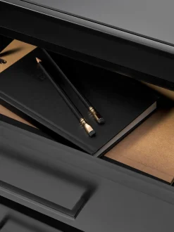 Comoda Cajonera Lyle, Con Tablero De Cristal