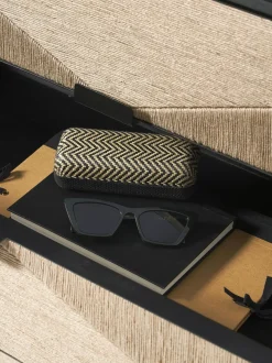 Comoda Con Cajones De Madera De Mango Maciza June