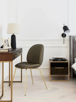 Consola En Acacia Clase