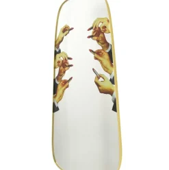 Espejo De Pared De Diseno Lipsticks