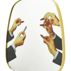 Espejo De Pared De Diseno Lipsticks