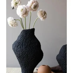 Jarron De Diseno Con Forma Organica Isla