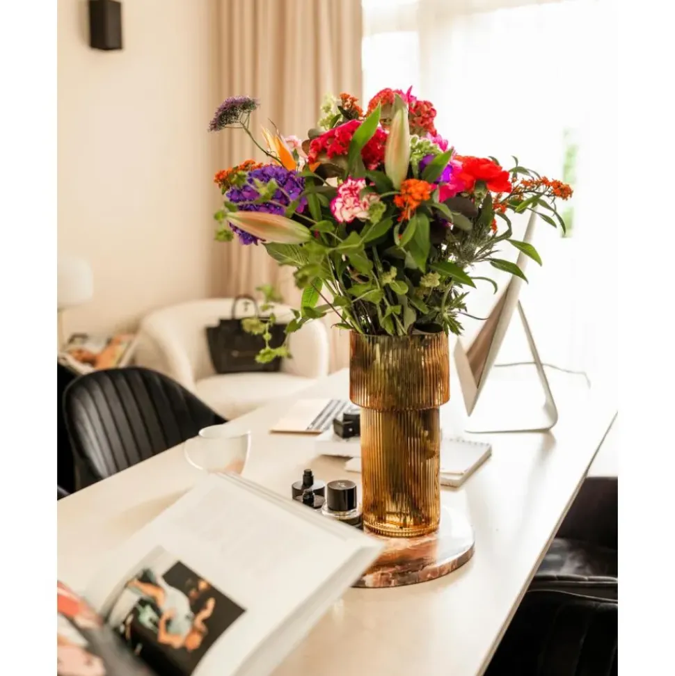 Jarron De Vidrio Acanalado Lija