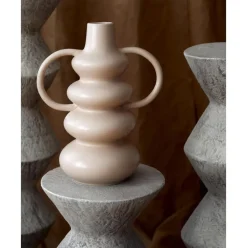 Jarron En Forma Organica De Diseno Luvi