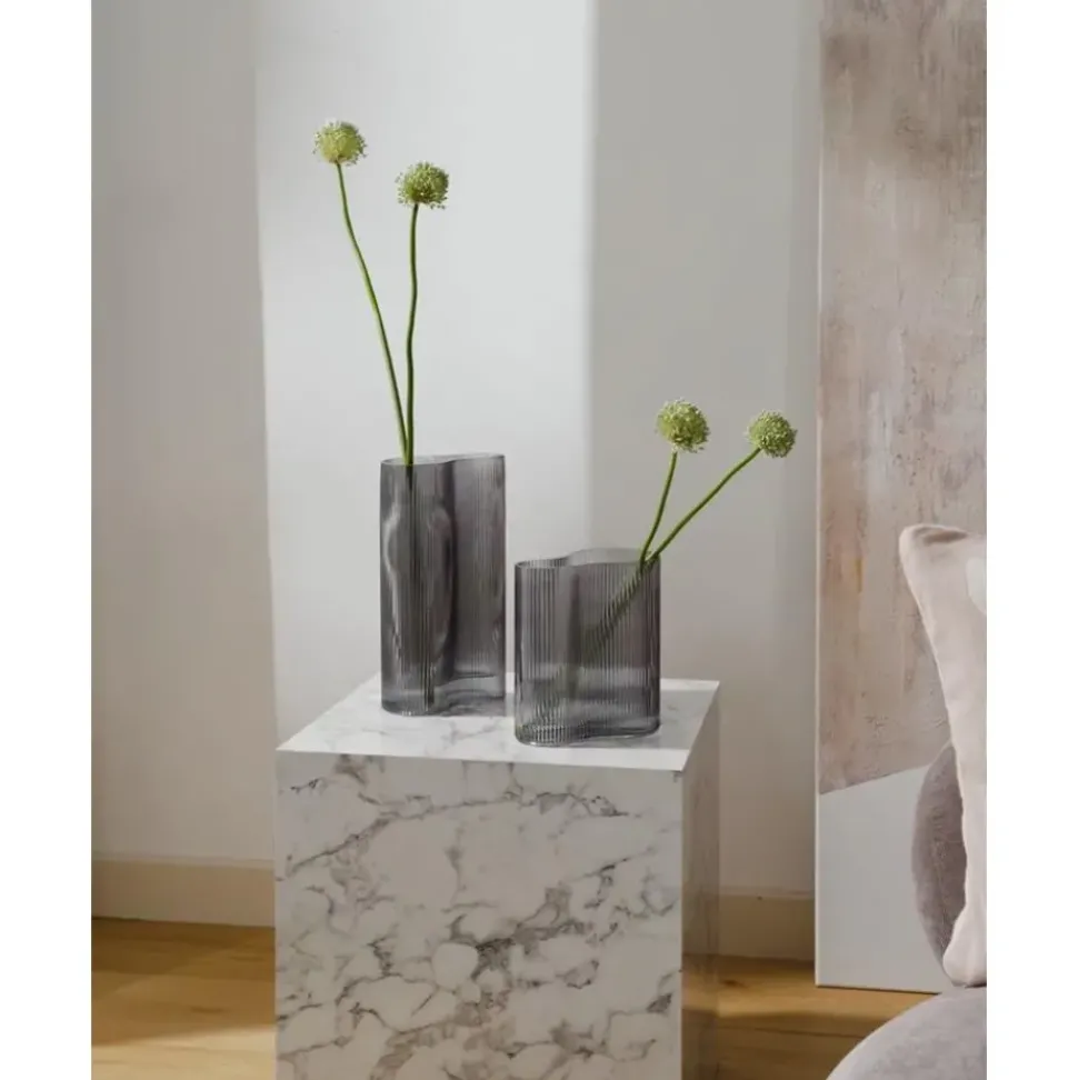 Jarron Soplado Artesanalmente Con Relieve De Diseno Dawn