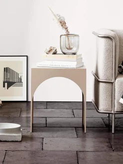 Mesa Auxiliar De Metal Arch