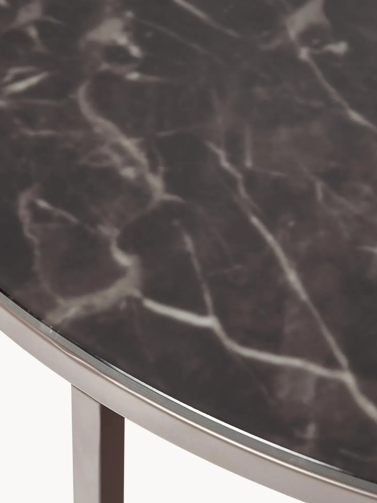 Mesa De Centro Antigua, Tablero De Vidrio En Aspecto Marmol