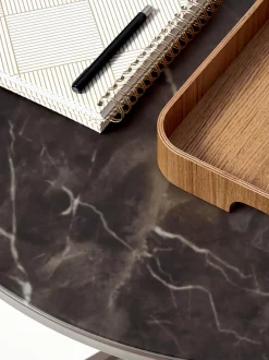 Mesa De Centro Antigua, Tablero De Vidrio En Aspecto Marmol