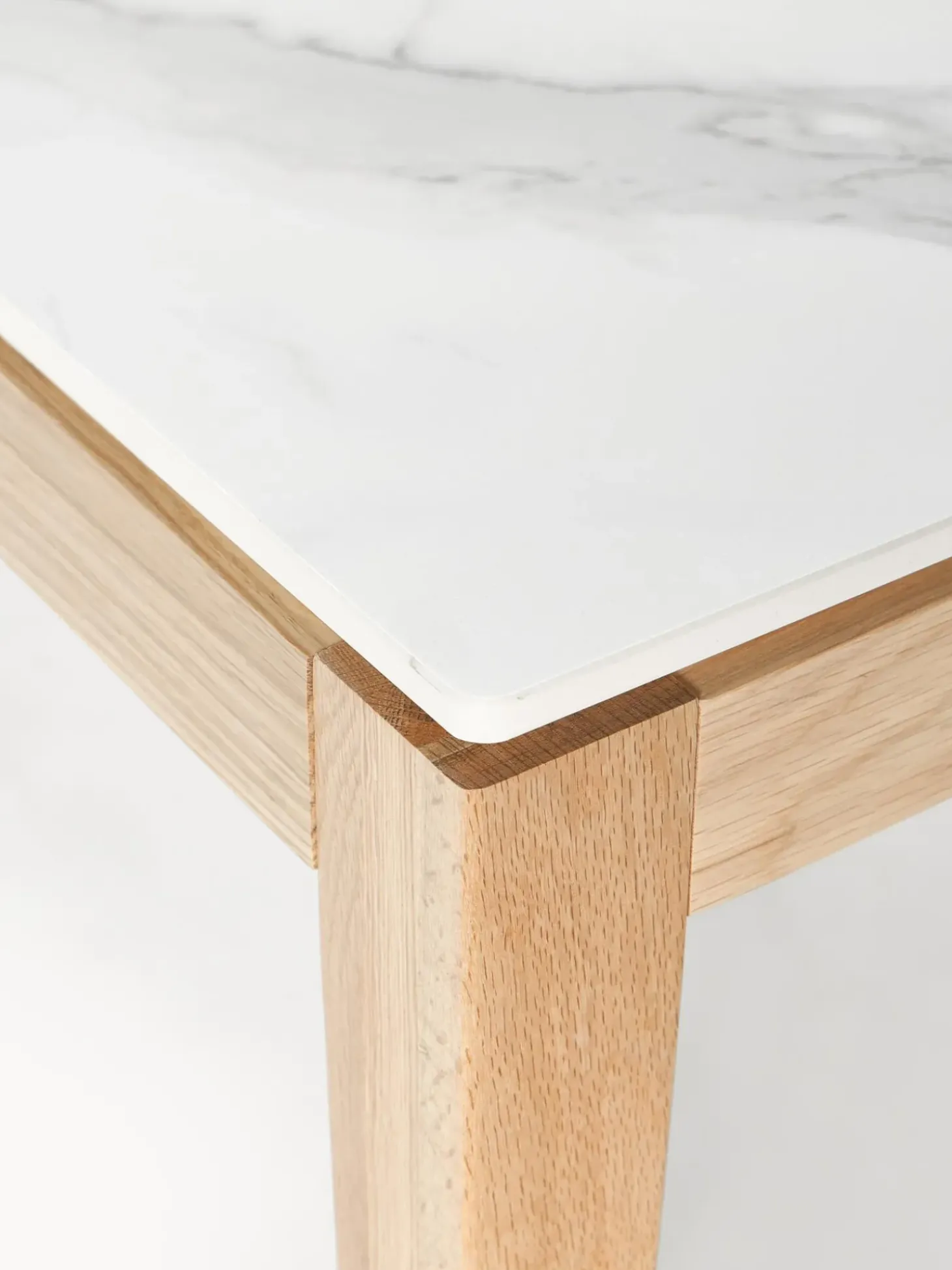 Mesa De Comedor En Look Marmol Jackson, Tamanos Diferentes