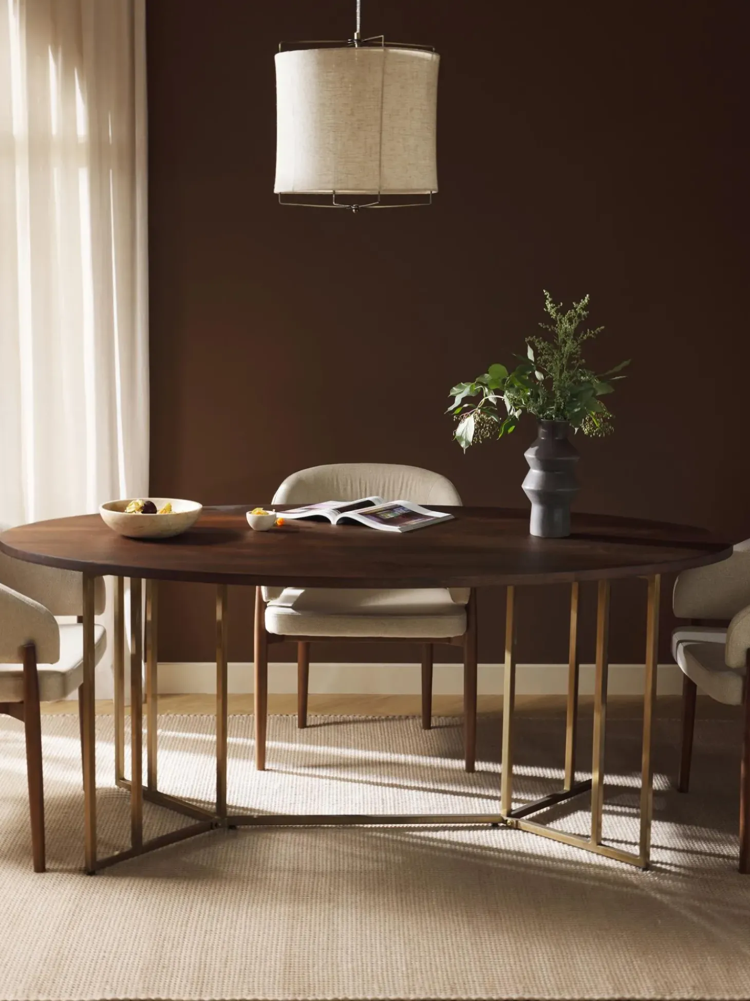 Mesa De Comedor Ovalada De Madera De Mango Luca, Tamanos Diferentes