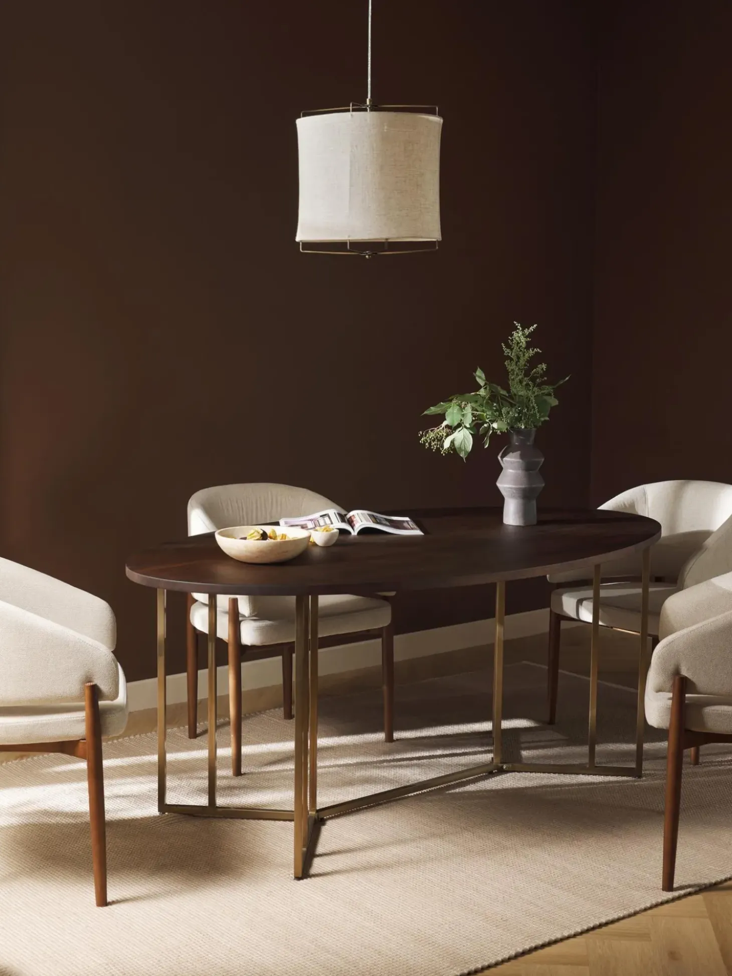 Mesa De Comedor Ovalada De Madera De Mango Luca, Tamanos Diferentes