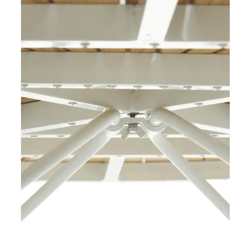 Mesa Redonda Para Exterior De Madera De Teca Hard & Ellen, Tamanos Diferentes