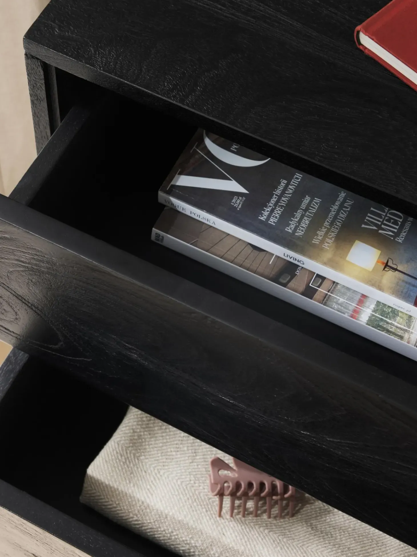 Mesilla De Noche De Madera De Mango Maciza Luca, Con Cajones