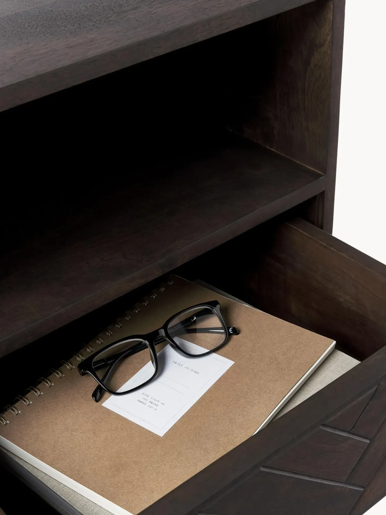 Mesilla De Noche De Madera De Mango Maciza Luca, Con Cajon