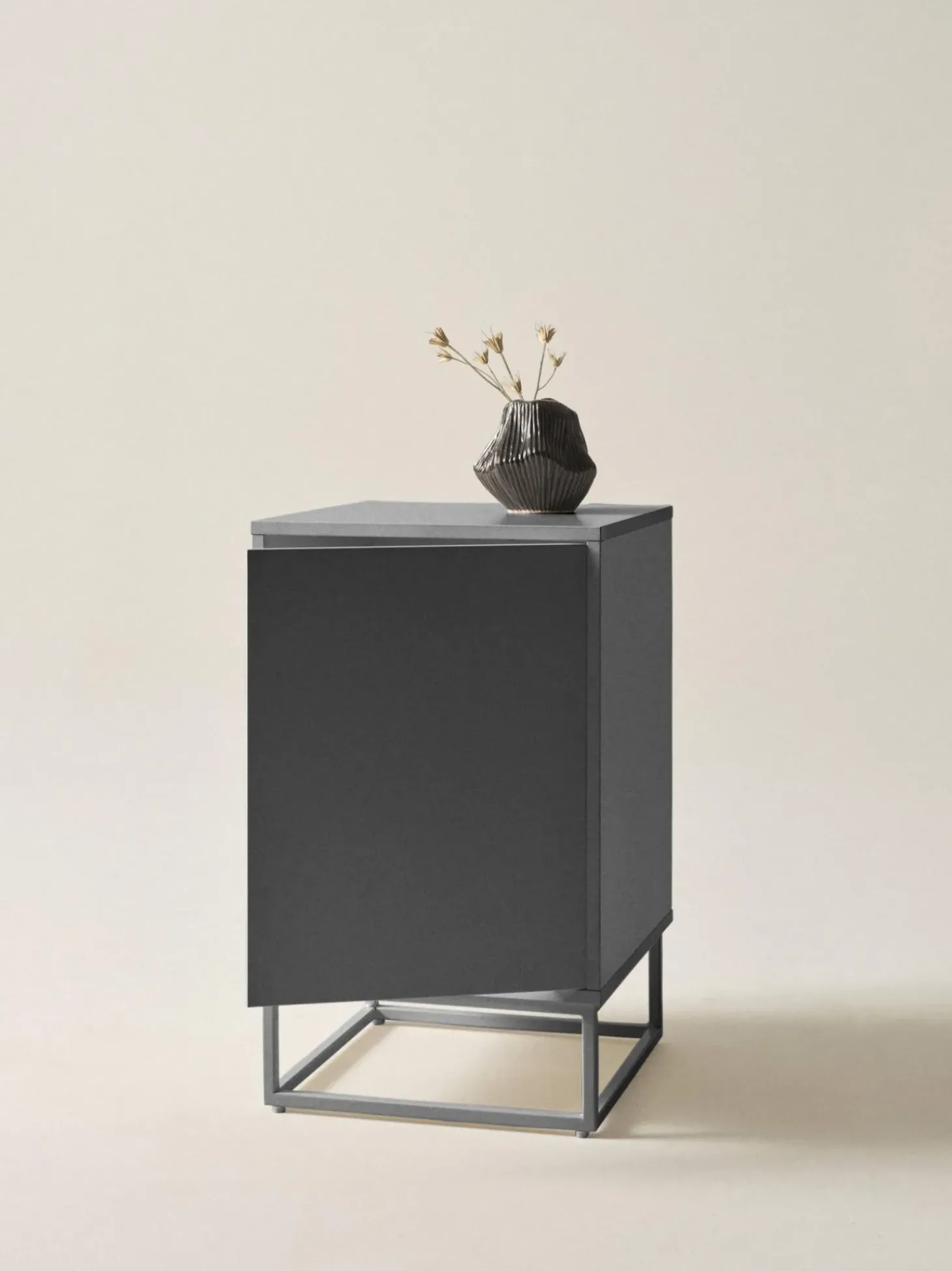 Mesilla De Noche De Madera Con Puerta Lyckeby